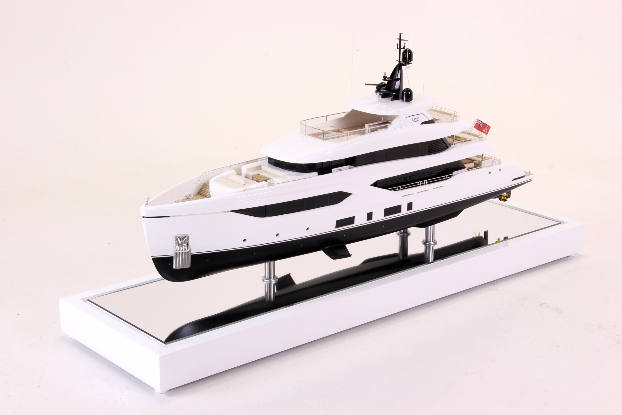 Conrad Shipyard, ACE motor yacht 1:60