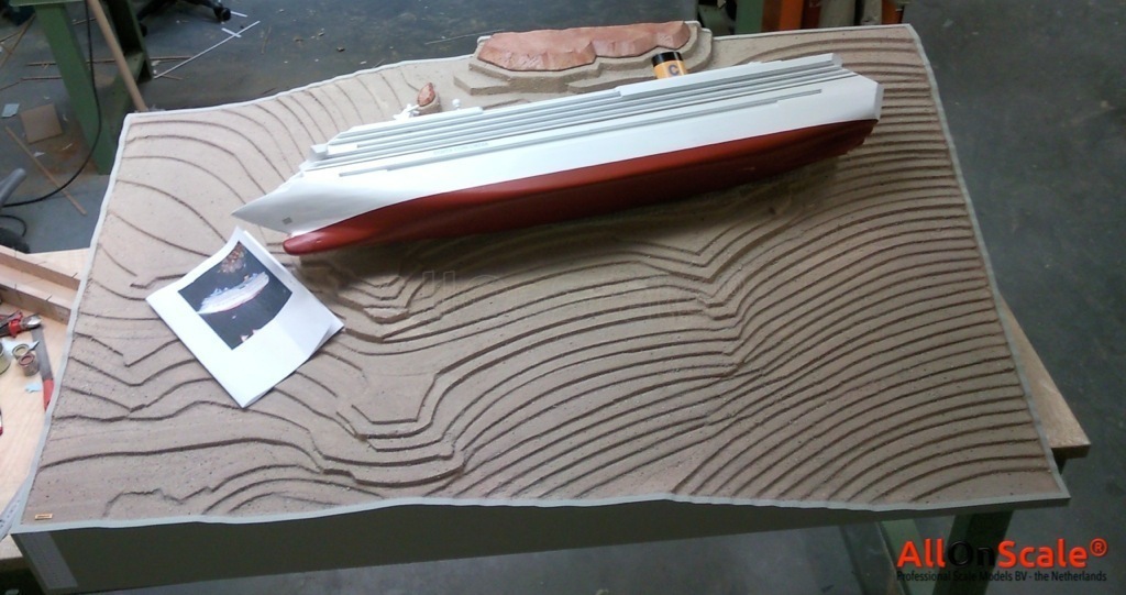 Costa Concordia 1:250