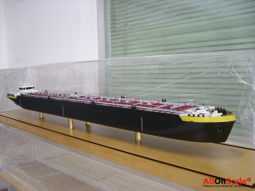 River tanker 1:100